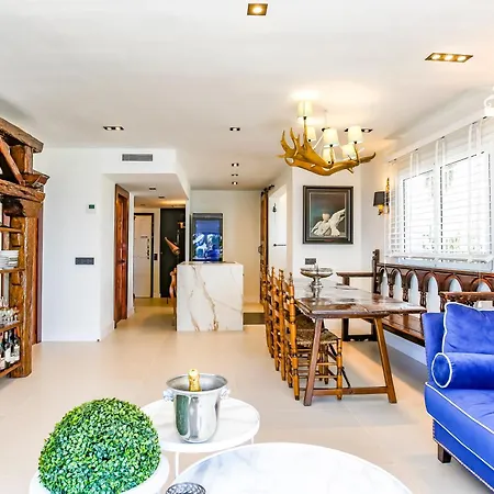 Infinity Jupi Sea * Sitges